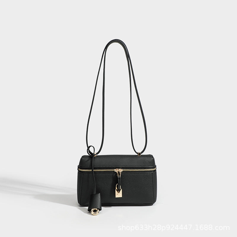 Retro New High-grade Portable Shoulder Bag