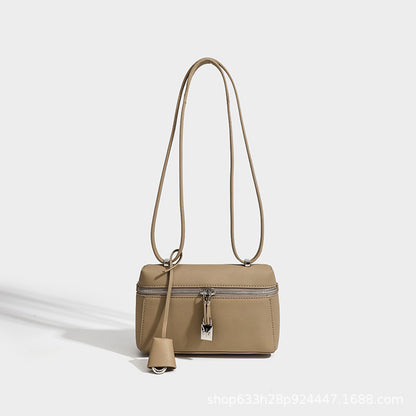 Retro New High-grade Portable Shoulder Bag