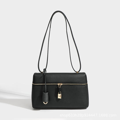 Retro New High-grade Portable Shoulder Bag
